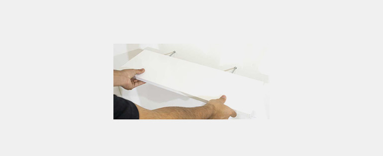 Dicas para lavanderia pequena - Prateleira com Suporte MDP 30x120 cm Branco - PBS-30120 - MULTIVISÃO | Blog Copafer