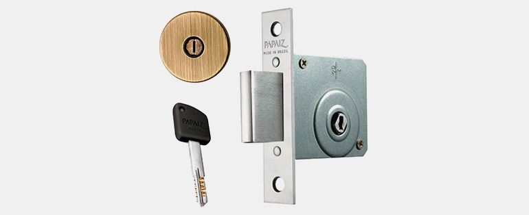 Ferragens para segurança de portas |  Fechadura com Trava Auxiliar Chave Multiponto - 0300867OXSM - PAPAIZ | Blog Copafer